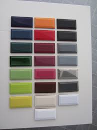 Metrofliesen Bei Casa 1 Tolle Farben Www Casa1 De Metro Fliesen Fliesen Fliesen Kuche