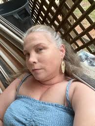 So much for pookie boo boo not going live anymore. She can't resist the  attention. Also, hey girl hey. We heard you mention how “you know you dont  look presentable today” and