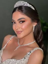 النعومة والجمال كلو بعروستنا القمر ✨😍 Make up Ali Al hamoud Hair style  @yousef hamoud للحجز والاستفسار 0951324840
