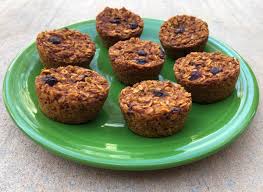 Favorite oatmeal recipes with weight watchers smartpoints. Vegan Pumpkin Oatmeal Muffin Cups Simple Nourished Living