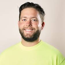 Karl Thorsen's Instagram, Twitter & Facebook