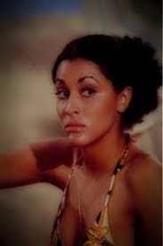 Tracy Reed's Instagram, Twitter & Facebook