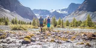 Situé au sud des alpes, bordé par le lac majeur et le lac de lugano (photo), le tessin est l. Tour Monte Rosa Matterhorn Grande Randonnee Outdooractive Com