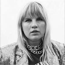 Emily Gwin's Instagram, Twitter & Facebook