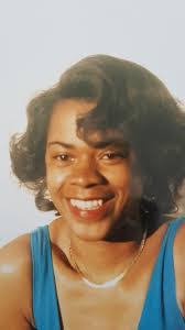 Rose Saunders's Instagram, Twitter & Facebook