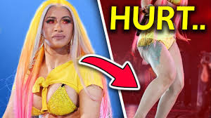 Cardi b funny moments 2019 in this video you will see cardi b funniest moments and cardi b cardi is such a mood, and she is just such a bad b and way too funny! 10 Most Embarrassing On Stage Moments Ever Cardi B Drake Eminem Kanye West More