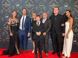 Hockey baby hockey girls ice hockey hot hockey players soccer players beautiful men faces beautiful boys nhl awards tyler seguin. New York Islanders On Twitter Our Isles Crew Is Red Carpet Ready Nhlawards