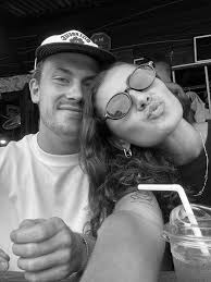 Hello everyone, My girlfriend and I are looking for a place to live for the  next few months. I'm looking