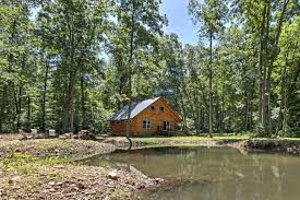 Raymond pond and little sebago lake are also within.…situated on the beach, this cabin is 0.1 mi (0.1 km) from panther pond and 2 mi (3.2 km) from crescent lake. Lyndhurst Cabin On Farm With Pond And Stocked Stream Lyndhurst Updated 2021 Prices