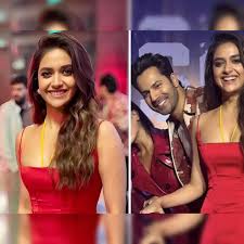 Keerthy Suresh sizzles in red dress, flaunts mangalsutra in first  appearance after wedding - The Economic Times