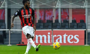 La classifica dei rigori, fischiati a favore e contro, mette in luce la quando siamo ormai al tramonto della 32a giornata di serie a, sono stati concessi ben 158 rigori, un numero spropositato rispetto alla. Alla Juve Non Danno Piu Rigori Con Il Milan Ribaltamento Di Gerarchie I Dati Ilbianconero Com