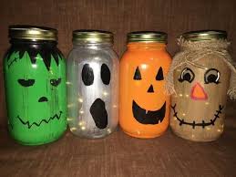 Stunning 40 Favorite Diy Mason Jar Halloween Crafts To Amazing Decorations Http Decorhead Co Halloween Mason Jars Mason Jar Halloween Crafts Mason Jar Crafts
