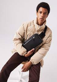 Comparez et achetez des sacs lacoste pour homme sur shopalike.fr. Lacoste Premium Nh3113ce Umhangetasche Noir Schwarz Zalando De