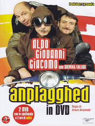 Il trio più amato d'italia è anche il più intonato? Amazon Com Aldo Giovanni E Giacomo Anplagghed 2 Dvd Italian Edition Movies Tv