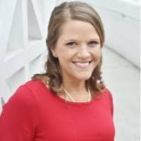 Dee Dodson's Instagram, Twitter & Facebook