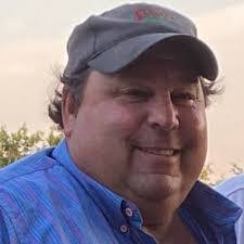 Lacey Ellsworth's Instagram, Twitter & Facebook