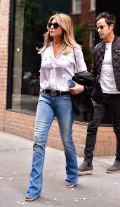 Jennifer is definitely a fan of boyfriend jeans. Jennifer Aniston Wearing Jeans Popsugar Fashion