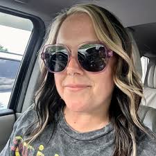 There was supposed to be a packed house at Nippert tonight... but something  came up. Enjoy this blast from sellouts past. #Bearcats