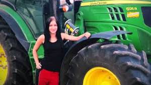 Poste de conduite haut de gamme avec siège ergonomique, accoudoirs et machines. Pieces Pieces Et Services John Deere Fr