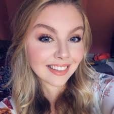 Cassie Dillon's Instagram, Twitter & Facebook