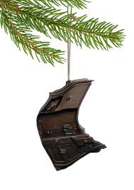 Hutch - Alice in Wonderland "Move One Place On" - Christmas Ornament