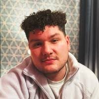 40+ perfiles de «Grabowski»