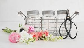 Flowers, food, community | a practical wedding. Diy Wedding Centrepieces For Your Budget Wedding Confetti Wedding