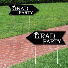 A graduation yard sign is a large sign that you place on your lawn or driveway, that celebrates an (academic) achievement. Graduation Cheers Graduation Party Sign Arrow Double Sided Directional Yard Signs Set Of 2 Walmart Com Walmart Com