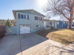 At mountain view village apartments (rapid city apartment and rapid city sd apartments) you may choose from a one, two or three bedroom floor plan. 2701 Harney Pl Rapid City Sd 57702 Zillow
