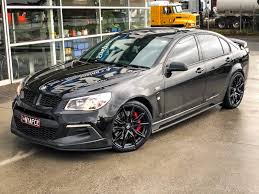 The wheel fitments are made to suit oe nuts and to clear oe brake calipers. Hsv Vf Clubsport Black Hussla Medusa Wheel Front