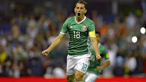 Su salto a la fama fue en los mundiales de 2011 en shanghái, cuando con 19 años pulverizó el récord del mundo de los 1.500 metros libres, que después mejoró y sigue siendo el. Mexico Jugara Manana Ante Bosnia Pensando En El Mundial De Rusia 2018