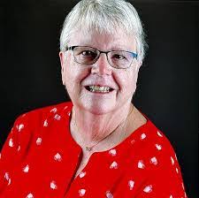 Kelly Wike's Instagram, Twitter & Facebook