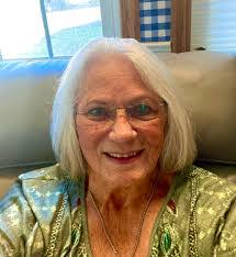 Jennifer Galletta's Instagram, Twitter & Facebook