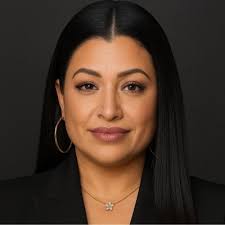 6 years sober today 🤯 The days are long, but the years are short. It's  hard to believe that 6 years ago, I was taking the bus with my  kids—including my 6-month-old