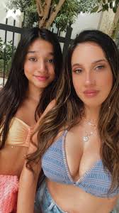 Family day!❤️👨‍👩‍👧‍👧 @_jasminemir_ @bellamirofficial #pool #fypシ #family