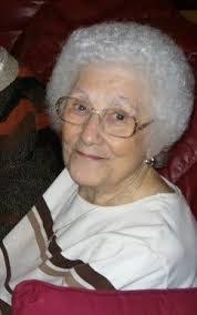 Etta Cook's Instagram, Twitter & Facebook