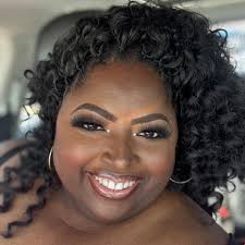 Cardi B defends Tyla after she faced backlash for needing assistance with  her VMA award during her speech: “I don't think you guys know how heavy  those f*king awards are. I met