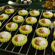This cookies is inspired by onde onde or in indonesia, i notice they spell it with h ondeh ondeh! Resepi Biskut Pandan Gula Melaka