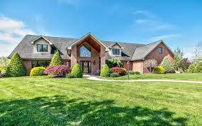 222 Tudor Lane Robinson Township Pittsburgh Pa 15205 Real Estate Listings Real Estate Real Estate Services