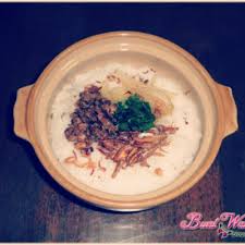Semua basuh bersih rebus ikan bilis dengan beras terlebih dahulu sehingga nasi lembik jadi bubur baru masukkan sayur bayam. Resepi Bubur Nasi Ikan Bilis Goreng Garing