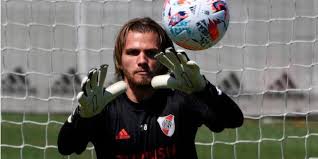 El departamento médico de river plate decidió realizar nuevos testeos el sábado, debido a que algunos futbolistas presentaron síntomas a falta de arquero, fue citado como titular alan leonardo díaz, de 21 años. Ezequiel Centurion El Arquero De River Que Se Va A Prestamo Un Ano A Estudiantes De Caseros La Pagina Millonaria
