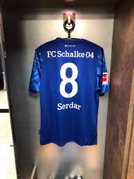 Marcin kaminski hat bei den knappen einen vertrag über die nächsten beiden spielzeiten unterschrieben. Fc Schalke 04 On Twitter Royal Blue Ready S04 S04fcu