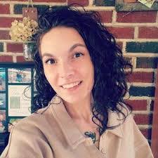 Lindsay Frederick's Instagram, Twitter & Facebook