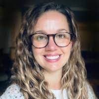 Kellie Swanson's Instagram, Twitter & Facebook