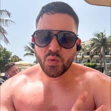 Evening everyone, I'm after a bit of help... This coming Saturday, the BBC  would like to record some TV shots with Joe Sims to use as promotion for  the BBC Sounds series