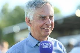 Ron Stubbs-trained Boss Lady Rocks narrow winner of the Flat Knacker