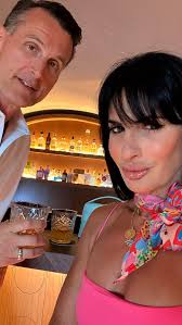 Who can relate? Stay beautiful ladies….. #nicolepeepas #ngpbro #ngpmethod  #celebritytrainer #buildingrelationshipsorganically #fitnessmodel #pilates  #rebelcore