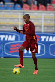 Thursday night, the training right side roared with joy with the hungary jersey. Loic Nego Photos Facebook