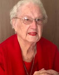 Beverly Poore's Instagram, Twitter & Facebook