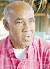 Un cuarto de siglo trabajando en la UASD le permite hablar de muchas cosas